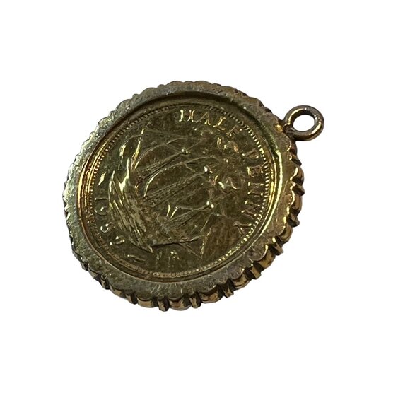 Great Britian Half Penny 1952 Pendant Gold Tone Crystal and Pearl Frame - Picture 4 of 8